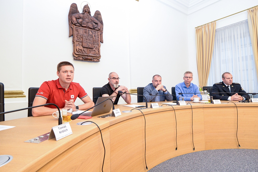 představení aplikace Záchranka na tiskové konferenci v Plzni